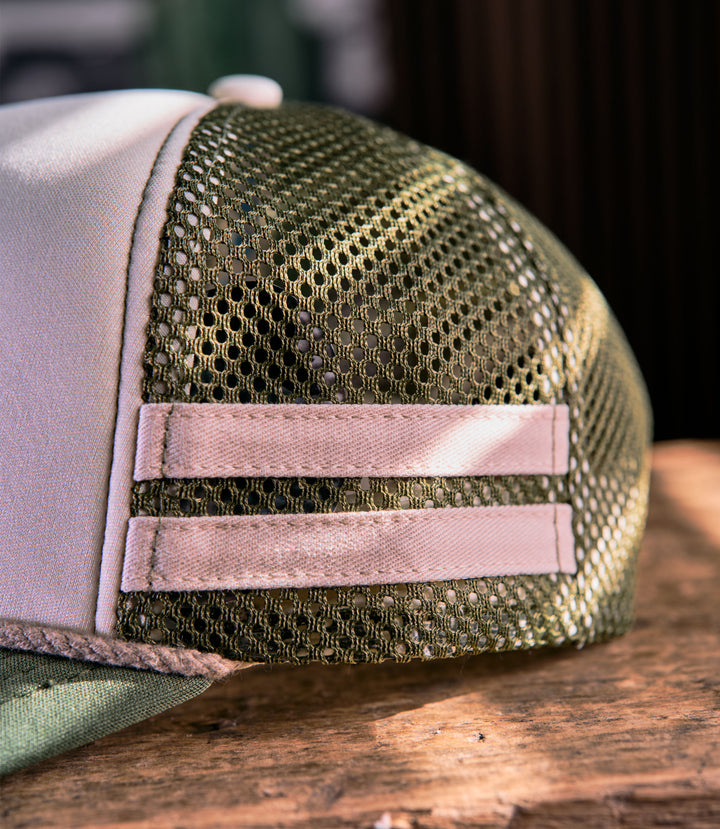 Shelby Striped Foam Trucker - Dark highlands Green